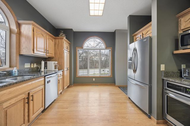 12400 Shenandoah Boulevard NW, Coon Rapids, MN 55448