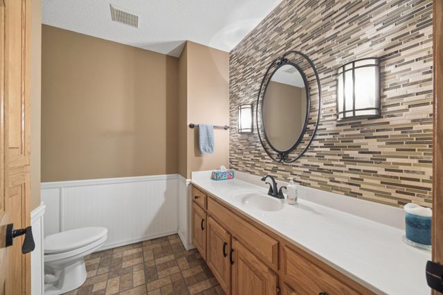 12400 Shenandoah Boulevard NW, Coon Rapids, MN 55448