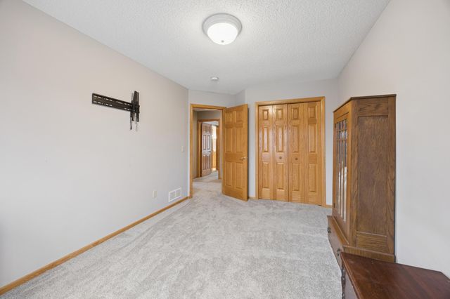 12400 Shenandoah Boulevard NW, Coon Rapids, MN 55448