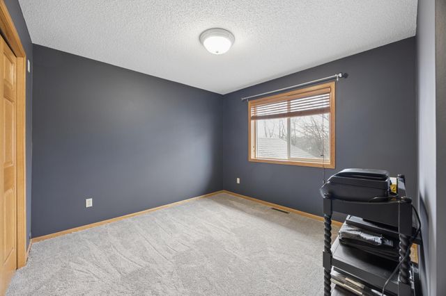 12400 Shenandoah Boulevard NW, Coon Rapids, MN 55448