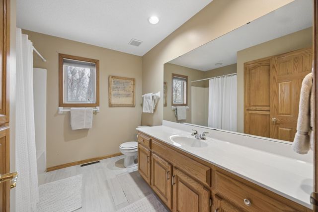 12400 Shenandoah Boulevard NW, Coon Rapids, MN 55448