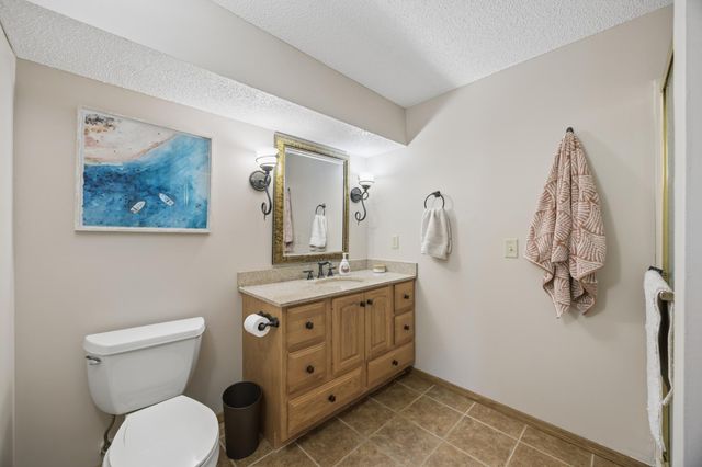 12400 Shenandoah Boulevard NW, Coon Rapids, MN 55448