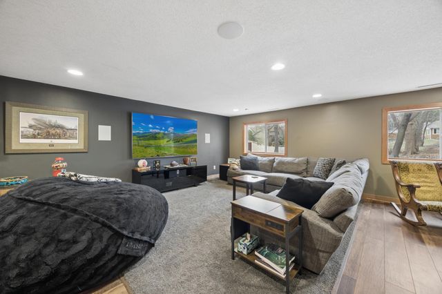 12400 Shenandoah Boulevard NW, Coon Rapids, MN 55448