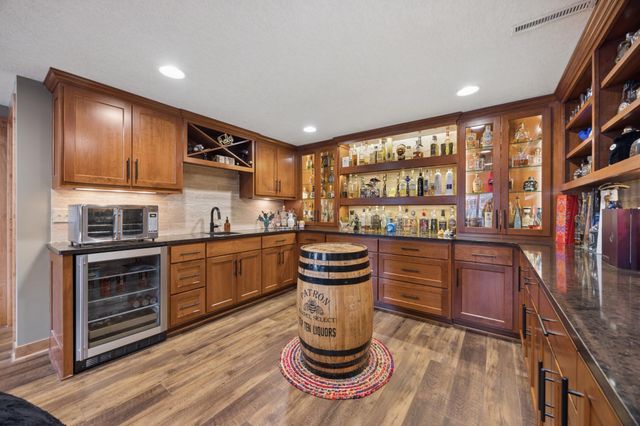 12400 Shenandoah Boulevard NW, Coon Rapids, MN 55448