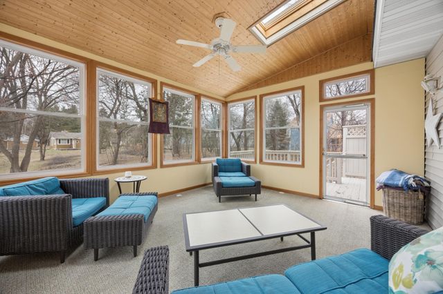 12400 Shenandoah Boulevard NW, Coon Rapids, MN 55448