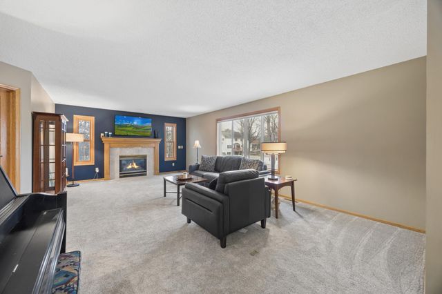 12400 Shenandoah Boulevard NW, Coon Rapids, MN 55448