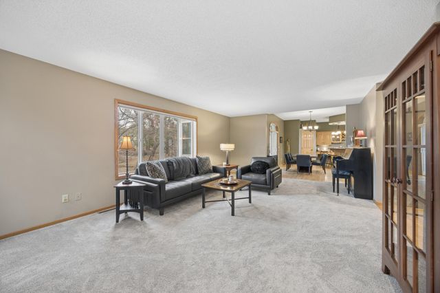 12400 Shenandoah Boulevard NW, Coon Rapids, MN 55448