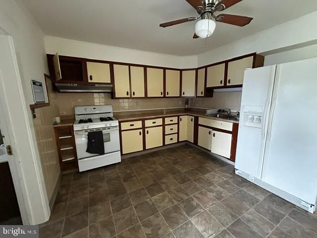 418 DORRANCE ST, Bristol, PA 19007