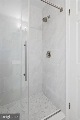 9606 SCOTCH HAVEN DR, Vienna, VA 22181