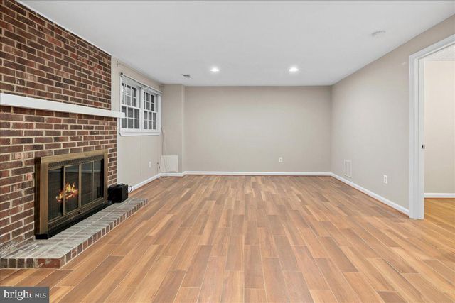 9606 SCOTCH HAVEN DR, Vienna, VA 22181