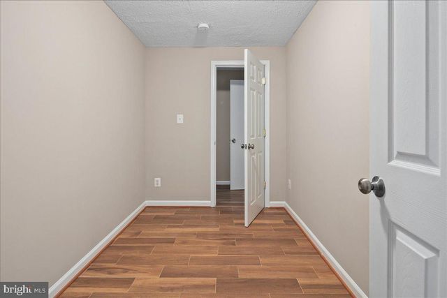 9606 SCOTCH HAVEN DR, Vienna, VA 22181