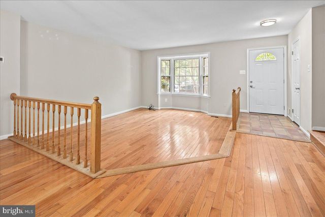 9606 SCOTCH HAVEN DR, Vienna, VA 22181