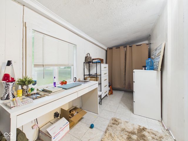 2611 E 10th Street, Anderson, IN 46012