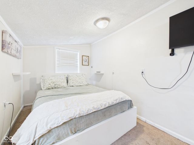 2611 E 10th Street, Anderson, IN 46012