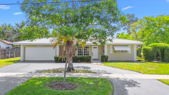 1424 SE 12th Avenue, Deerfield Beach, FL 33441