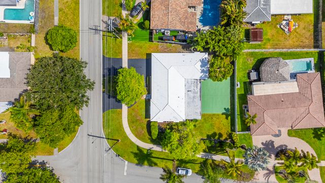 1424 SE 12th Avenue, Deerfield Beach, FL 33441