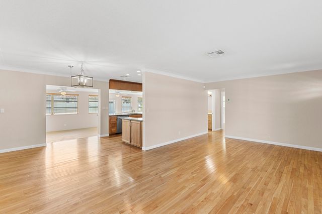 1424 SE 12th Avenue, Deerfield Beach, FL 33441
