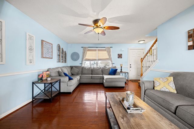 1284 Greendale Road, Lexington, KY 40511