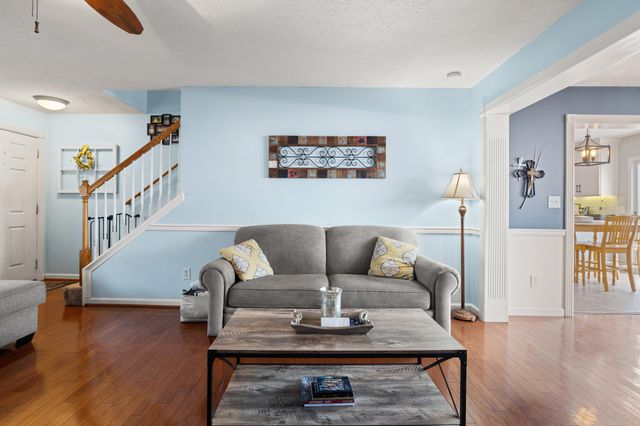 1284 Greendale Road, Lexington, KY 40511