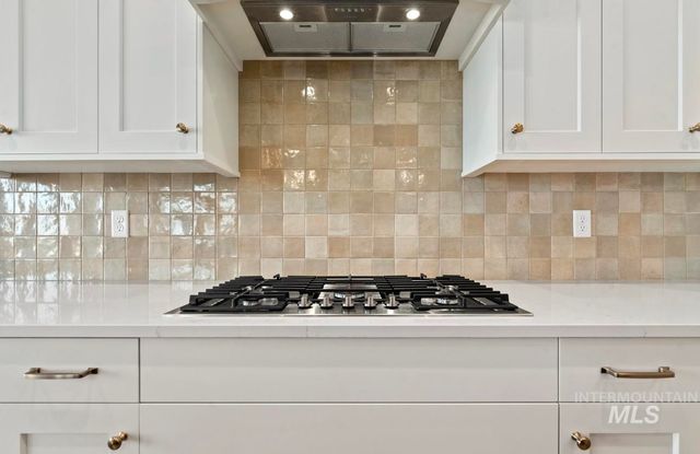 2083 N Rockdale Ave, Kuna, ID 83634