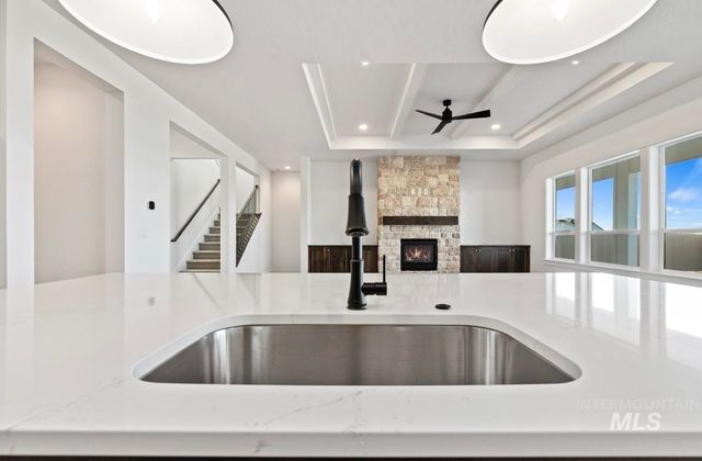 2083 N Rockdale Ave, Kuna, ID 83634