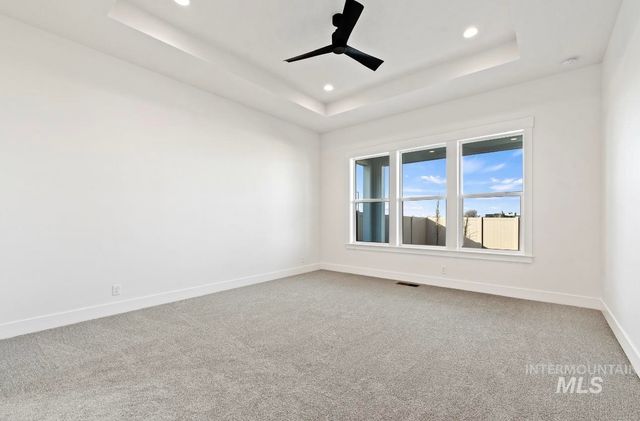 2083 N Rockdale Ave, Kuna, ID 83634