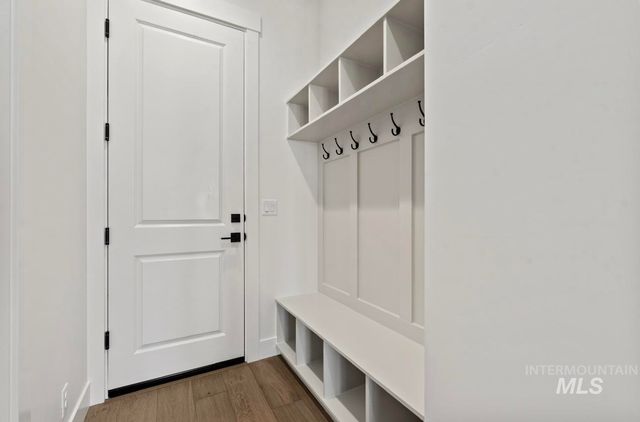 2083 N Rockdale Ave, Kuna, ID 83634