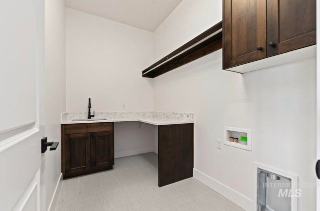 2083 N Rockdale Ave, Kuna, ID 83634