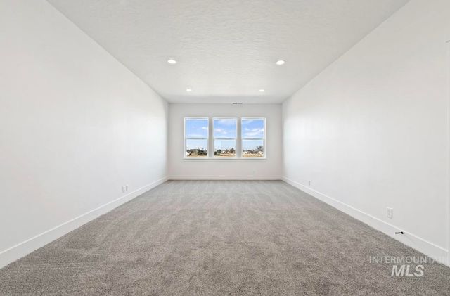 2083 N Rockdale Ave, Kuna, ID 83634