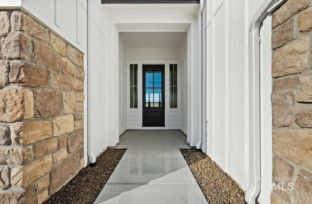 2083 N Rockdale Ave, Kuna, ID 83634