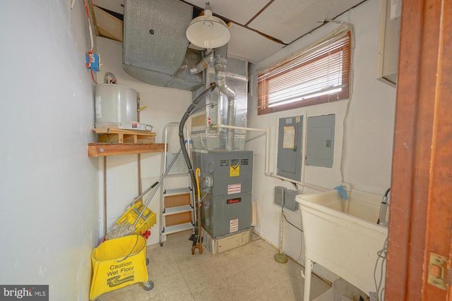 717 S BLACK HORSE PIKE, Blackwood, NJ 08012