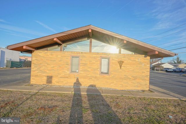 717 S BLACK HORSE PIKE, Blackwood, NJ 08012