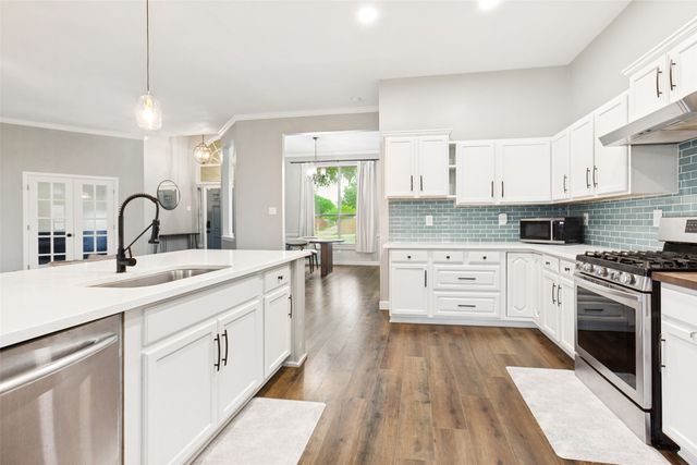 7305 Silverthorn Drive, Rowlett, TX 75089