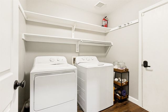 7305 Silverthorn Drive, Rowlett, TX 75089