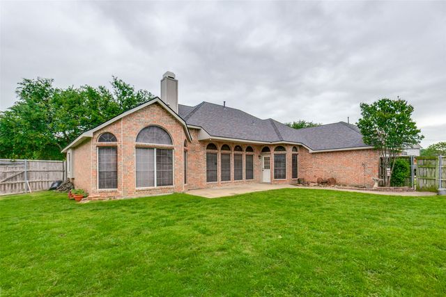 7305 Silverthorn Drive, Rowlett, TX 75089