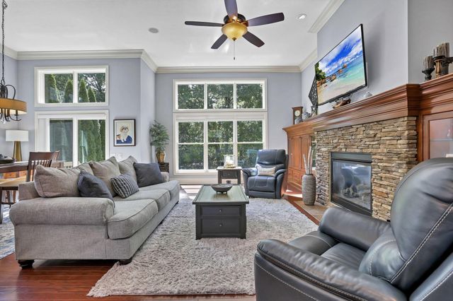 3871 Shadowstone Way, Columbus, OH 43221