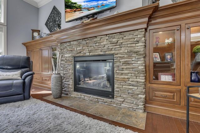 3871 Shadowstone Way, Columbus, OH 43221