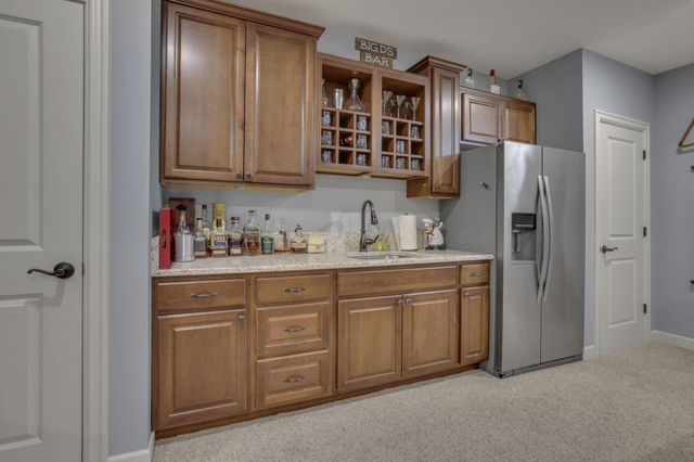 3871 Shadowstone Way, Columbus, OH 43221