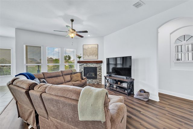 7244 Montosa Trail, Fort Worth, TX 76131