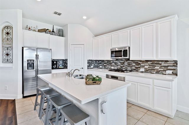 7244 Montosa Trail, Fort Worth, TX 76131