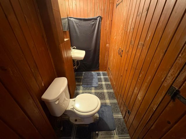 903 Kimball Avenue, Waterloo, IA 50702