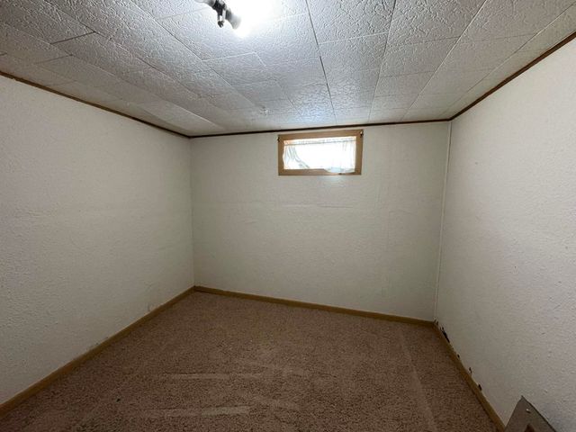 903 Kimball Avenue, Waterloo, IA 50702