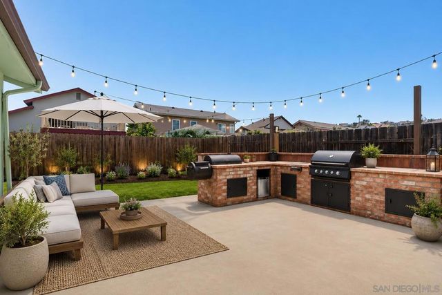 1572 Antoine Dr, San Diego, CA 92139