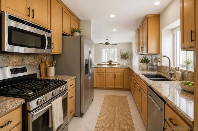 1572 Antoine Dr, San Diego, CA 92139