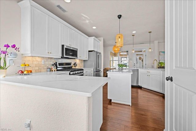 2137 Nottoway LN, Virginia Beach, VA 23456