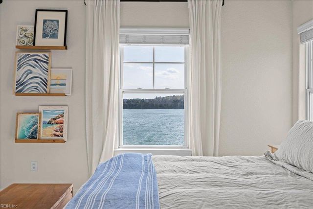 2137 Nottoway LN, Virginia Beach, VA 23456