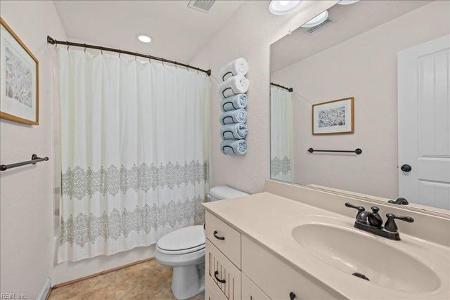 2137 Nottoway LN, Virginia Beach, VA 23456