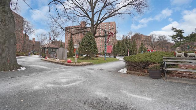 1562 Unionport Road 3F, Bronx, NY 10462