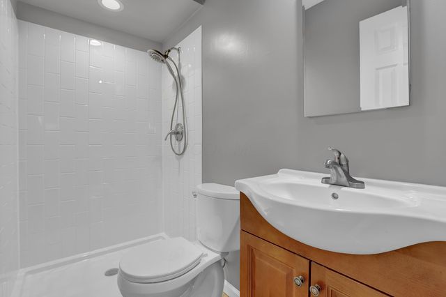 9841 Woodsfield Circle NW, Pickerington, OH 43147