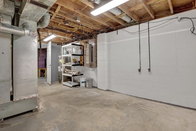 9841 Woodsfield Circle NW, Pickerington, OH 43147